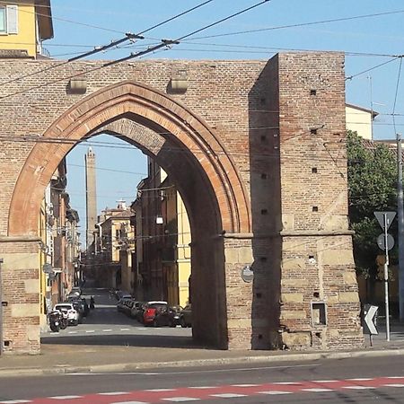 Giardino Segreto - History And Design Apartment Bologna Bagian luar foto