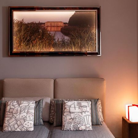 Giardino Segreto - History And Design Apartment Bologna Bagian luar foto