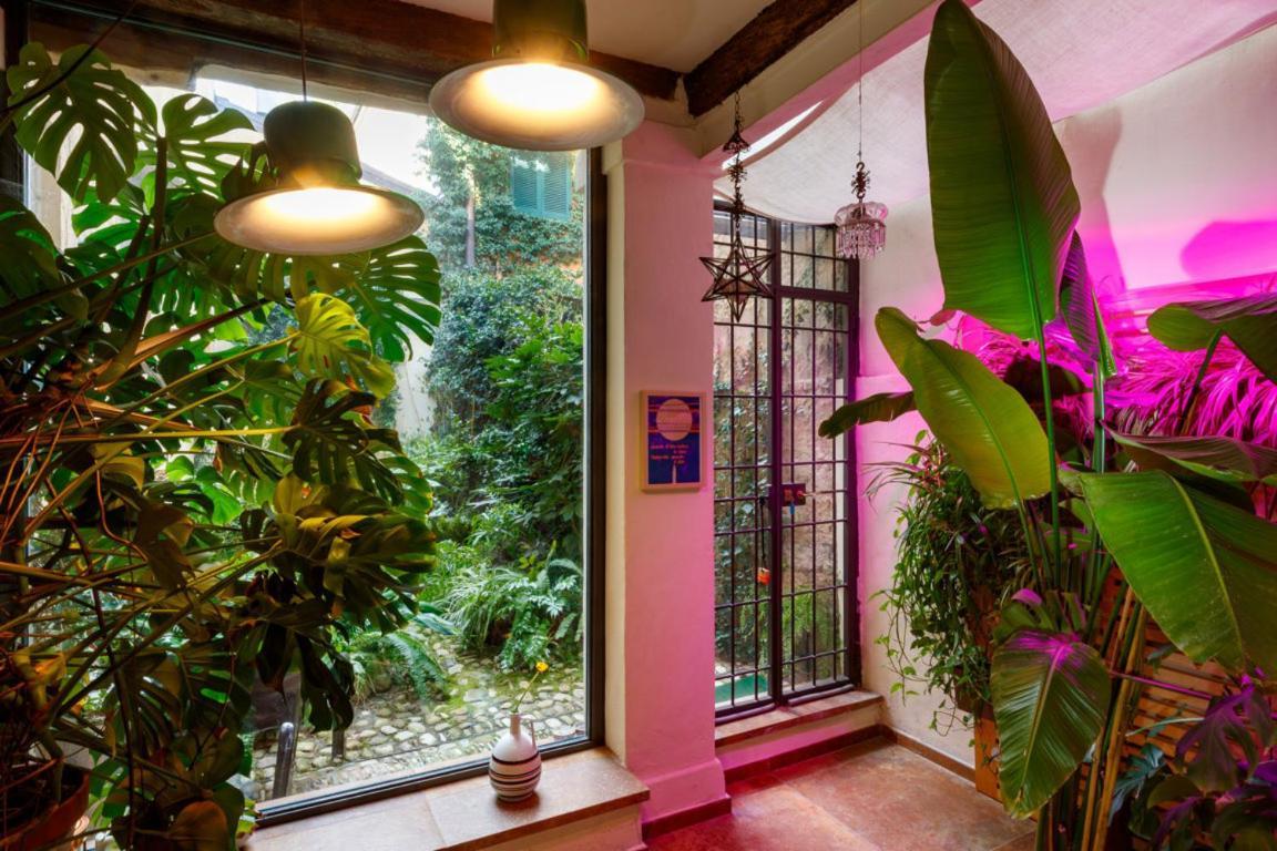 Giardino Segreto - History And Design Apartment Bologna Bagian luar foto