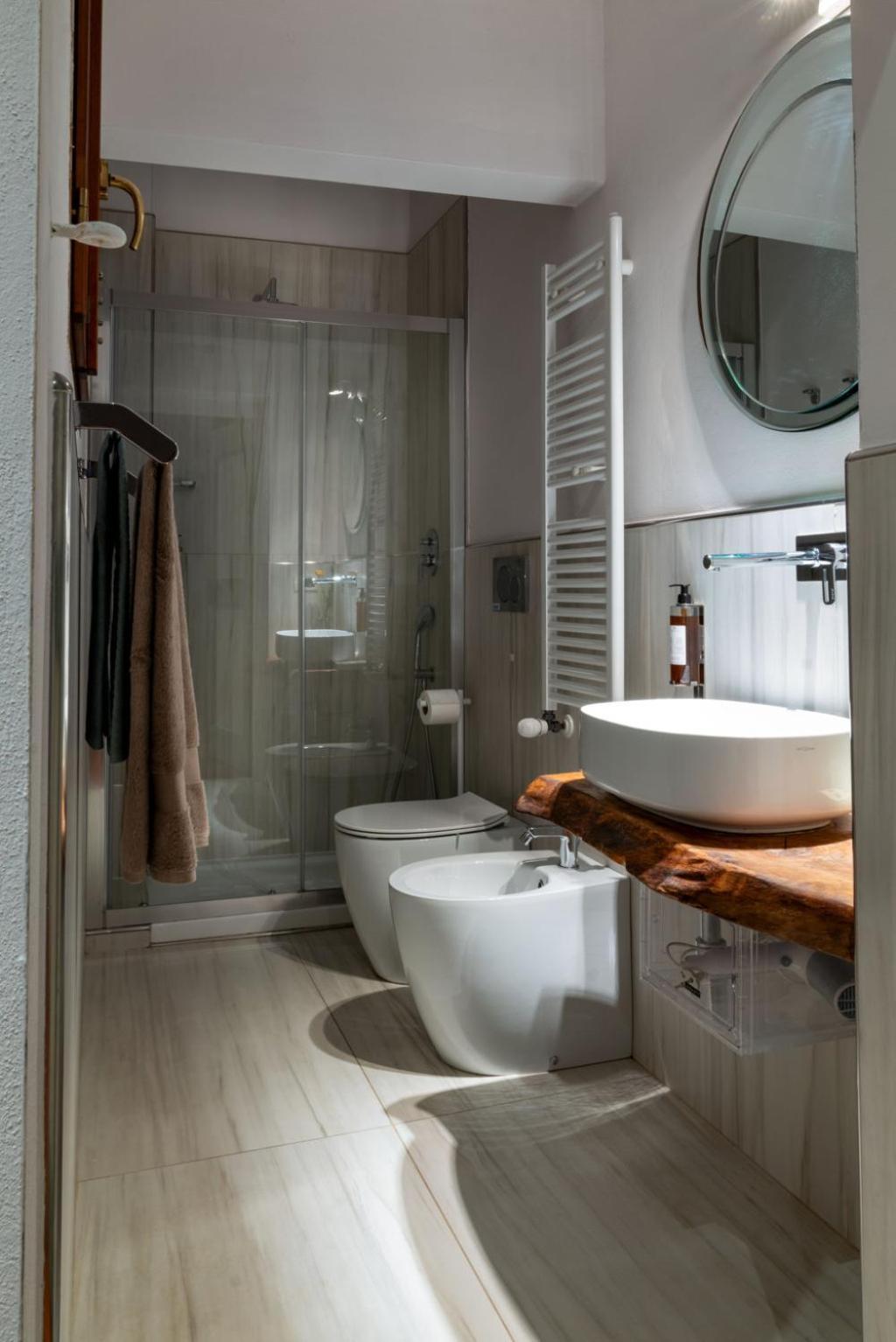 Giardino Segreto - History And Design Apartment Bologna Bagian luar foto