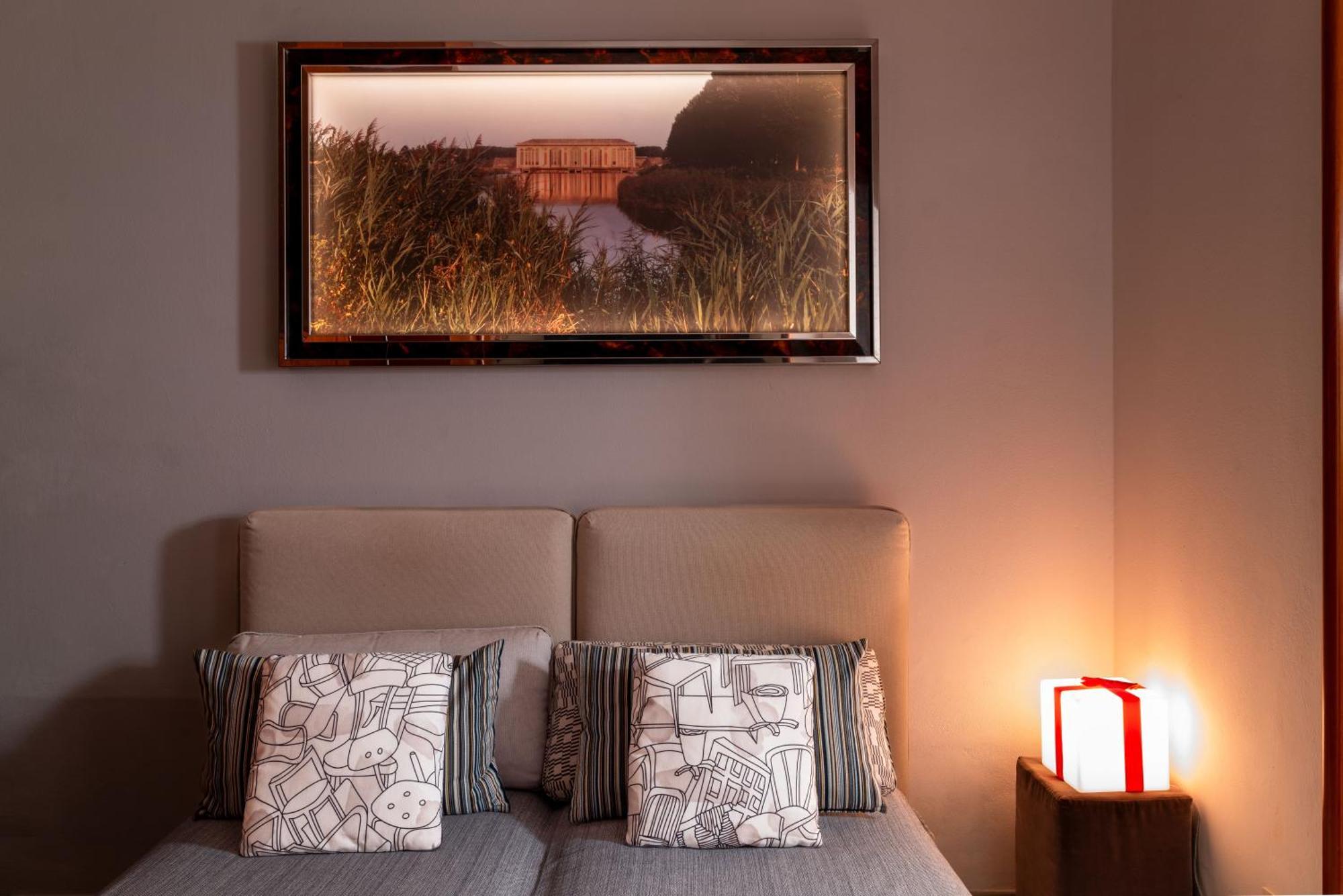 Giardino Segreto - History And Design Apartment Bologna Bagian luar foto
